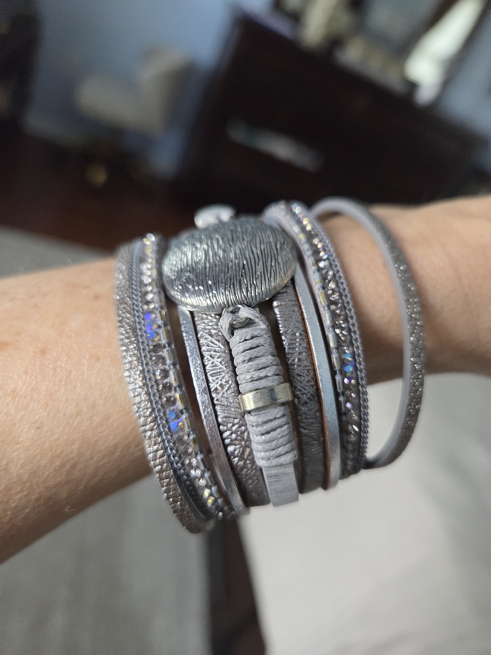 Saachi Silver Multi-Row Magnetic Wrap Bracelet - Picture 3 of 5